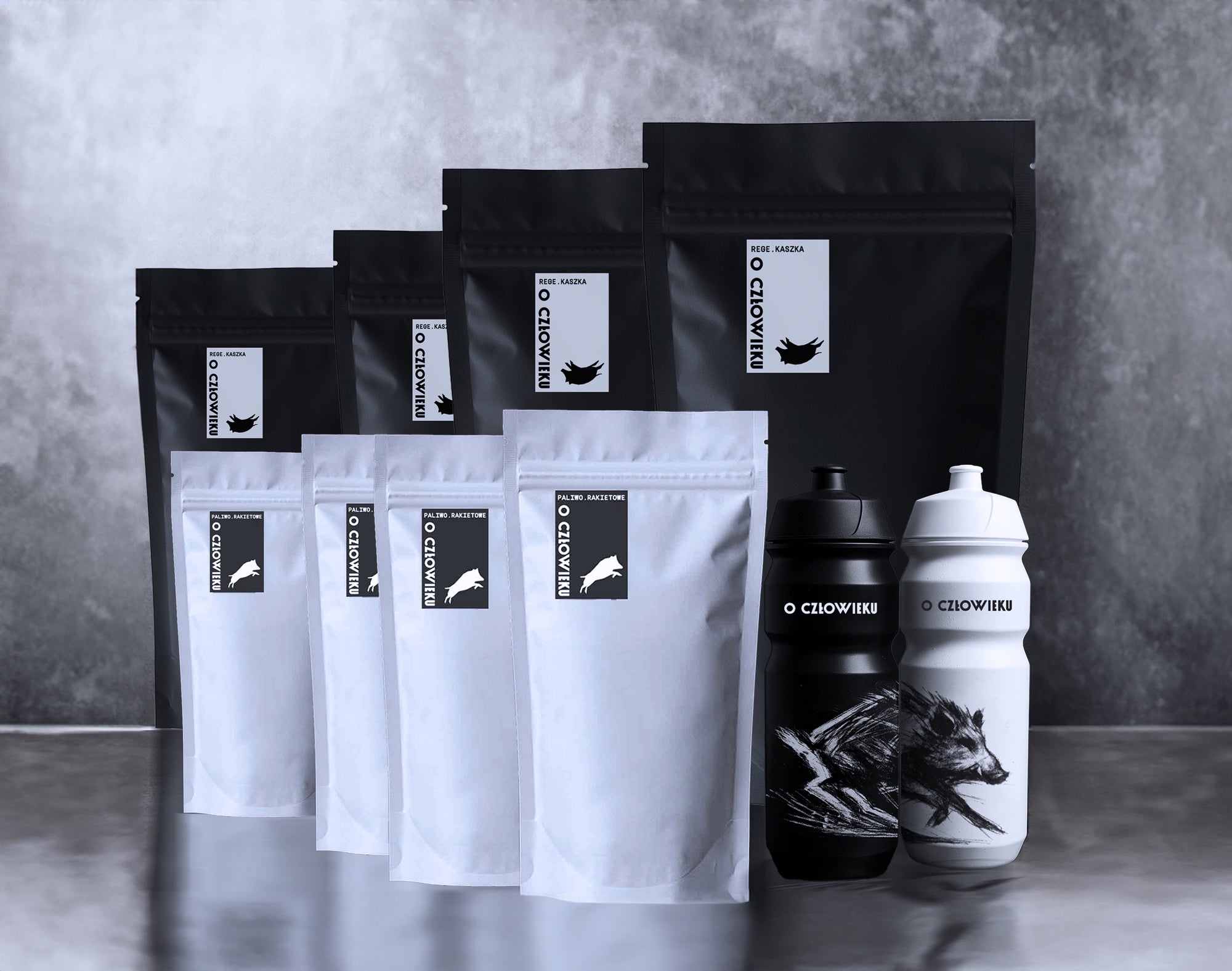 DZIK: 4x paliwo rakietowe 900g (5x160 g CHO), 2x za rege kaszka 2.2 kg, zestaw bidonów O CZŁOWIEKU